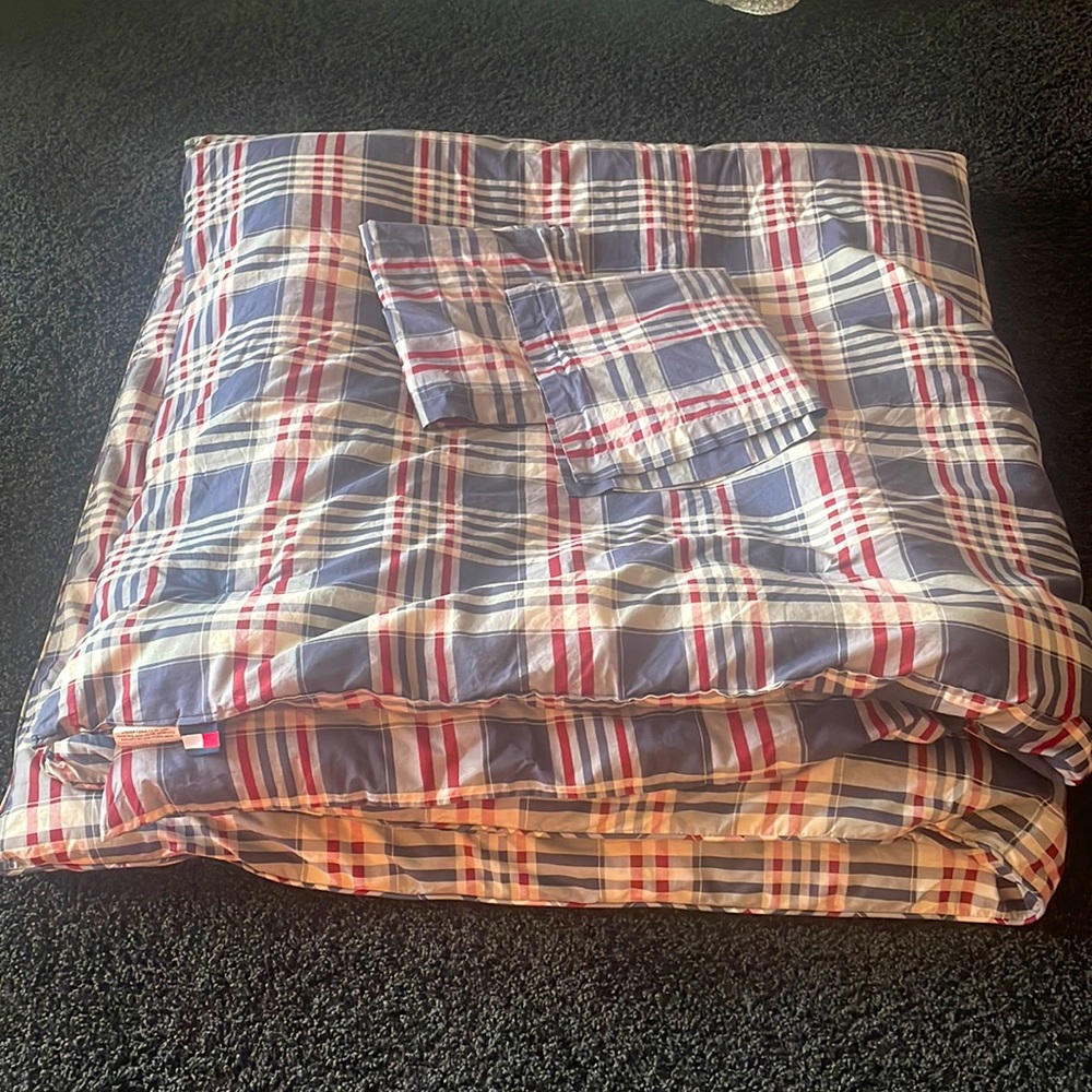 ❤️🇺🇸Tommy Hilfiger Queen sized Comforter Set🇺🇸
